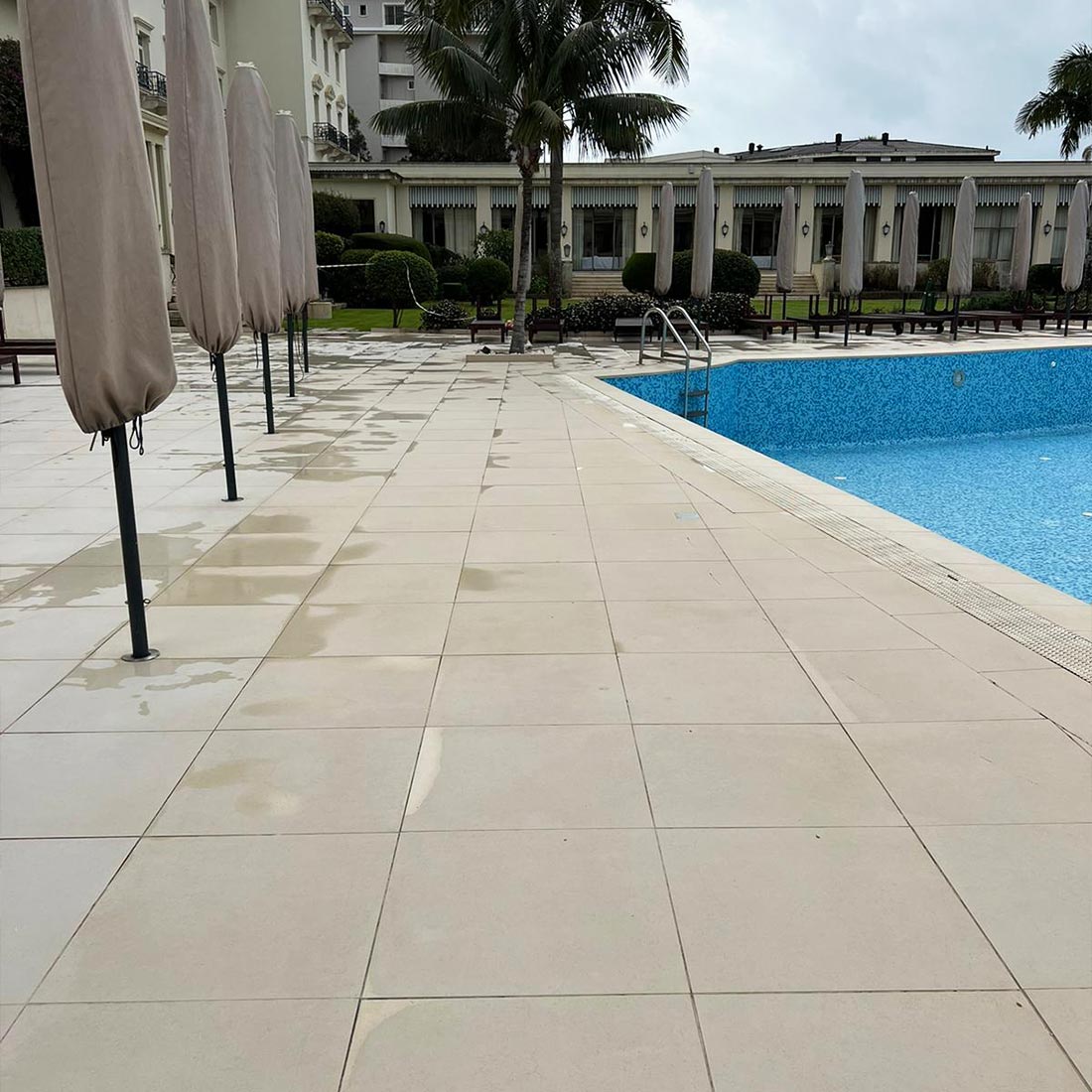 ANTIDESLIZANTE - Porcelánico